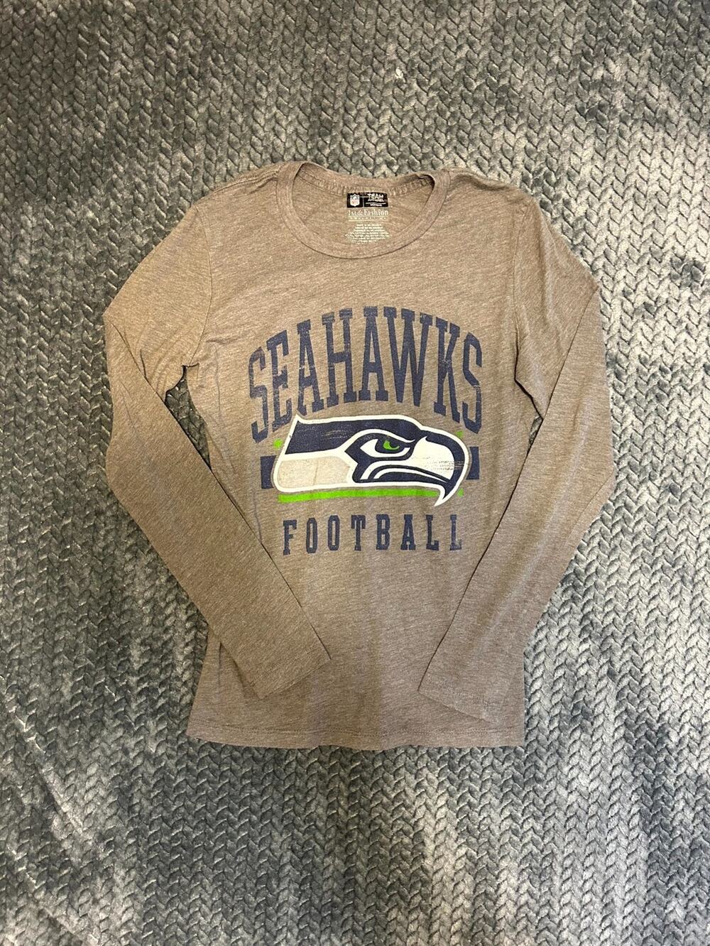 Seattle Seahawks T-Shirt Women's Medium Gray NFL Team Apparel Football Crew Neck